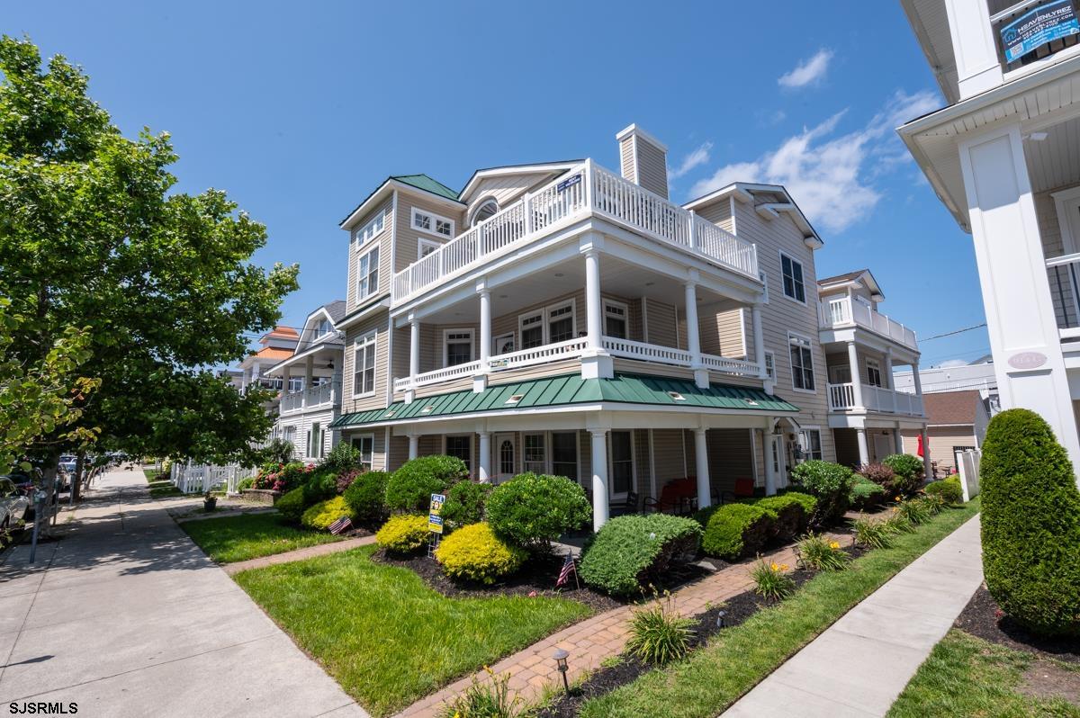 916 Ocean Avenue, 3rd Floor